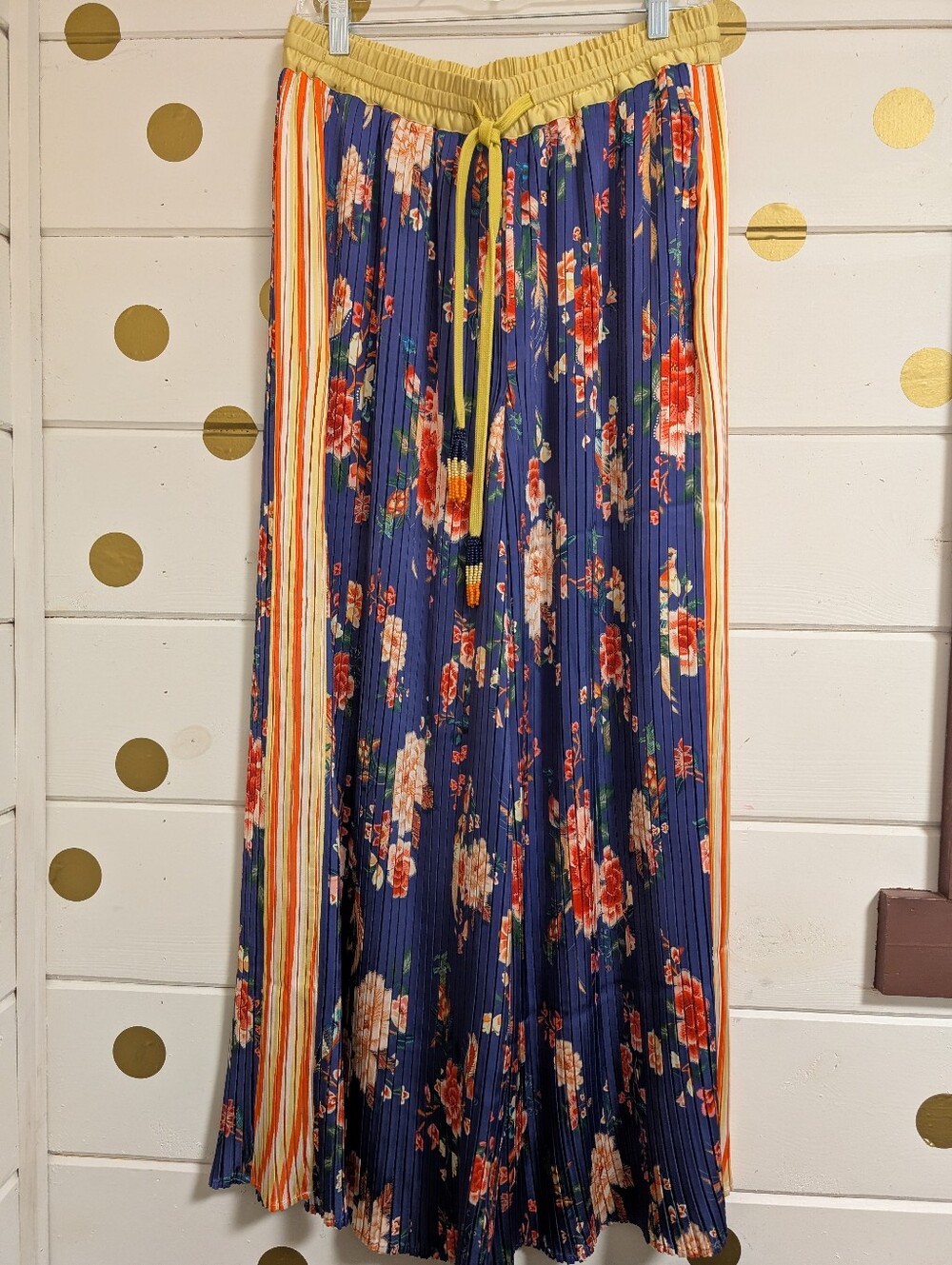 NWT Farm Rio Floral Track Pants Sz. Medium - Picture 9 of 11